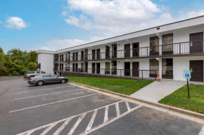  Quality Inn - Roxboro South  Роксборо